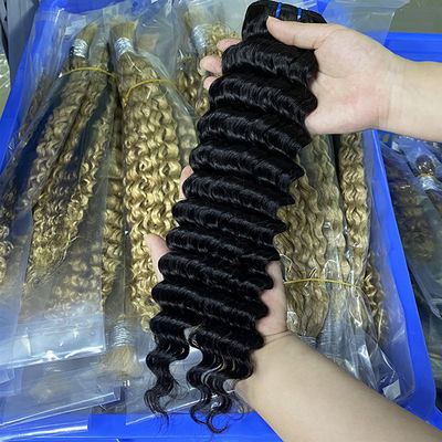 Rooi menselijk haar diepgolf maagdelijk Braziliaans haarbundels
